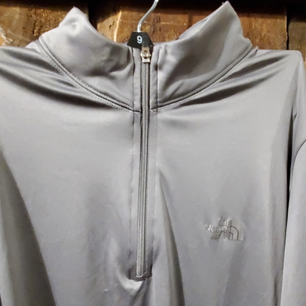 North face vaporwick base layer